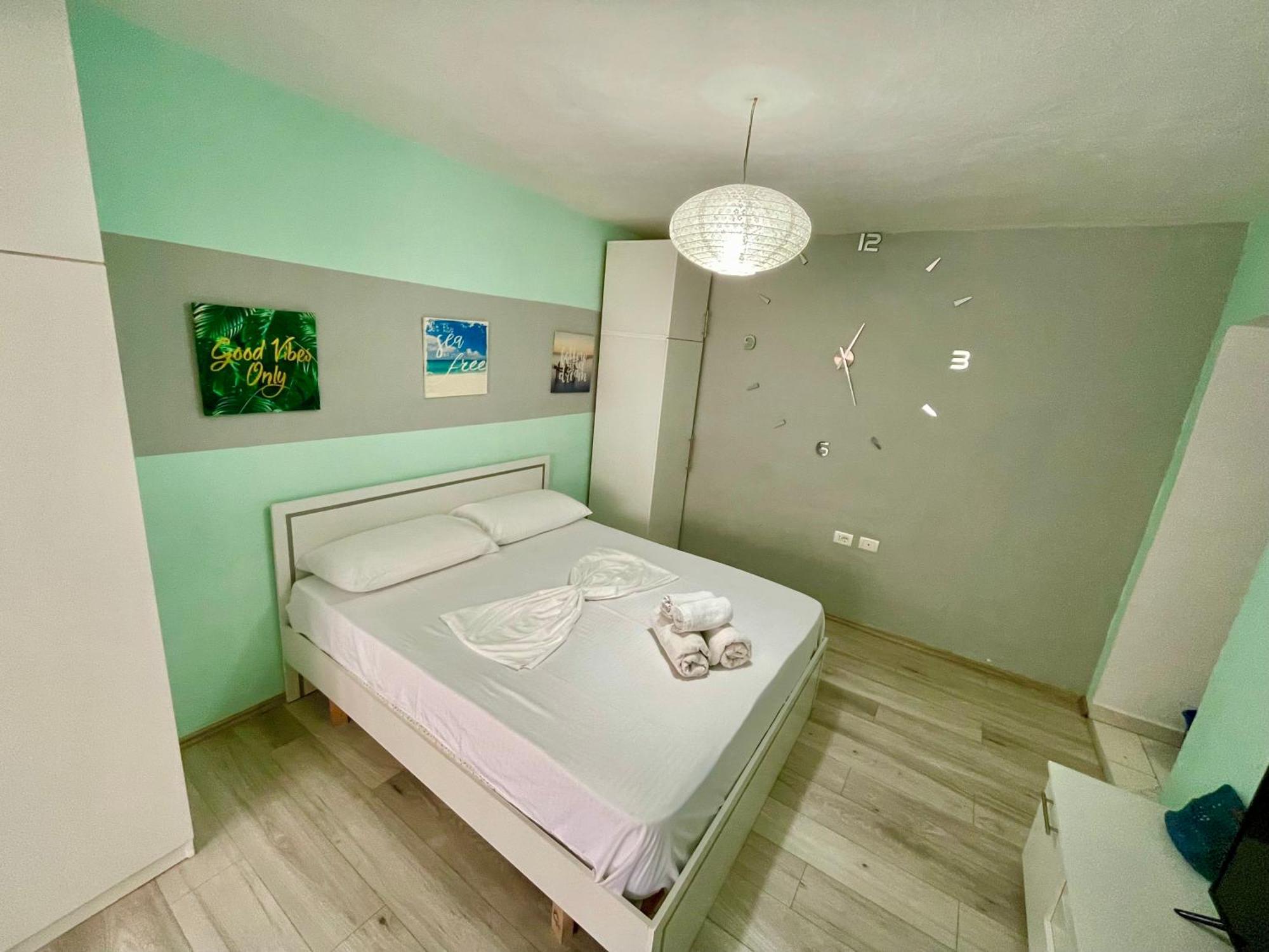 Superb Studio Apartment Near To The City Center Tirana Exterior photo